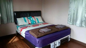 Отель Nakhonyok Homestay  Nakhon Nayok